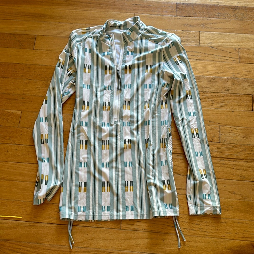 Women’s Rashguard, size small